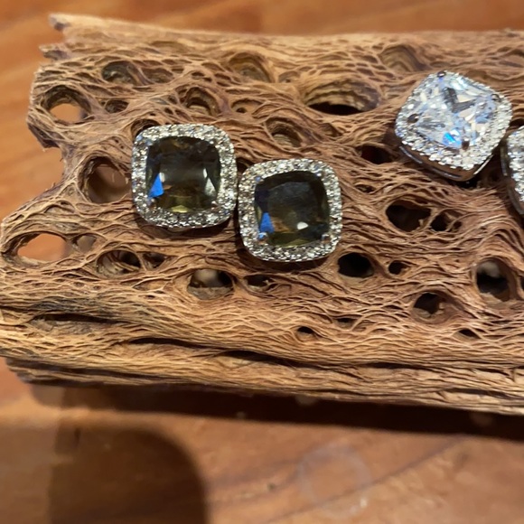 2x Earrings Costume Jewelry - Picture 7 of 7